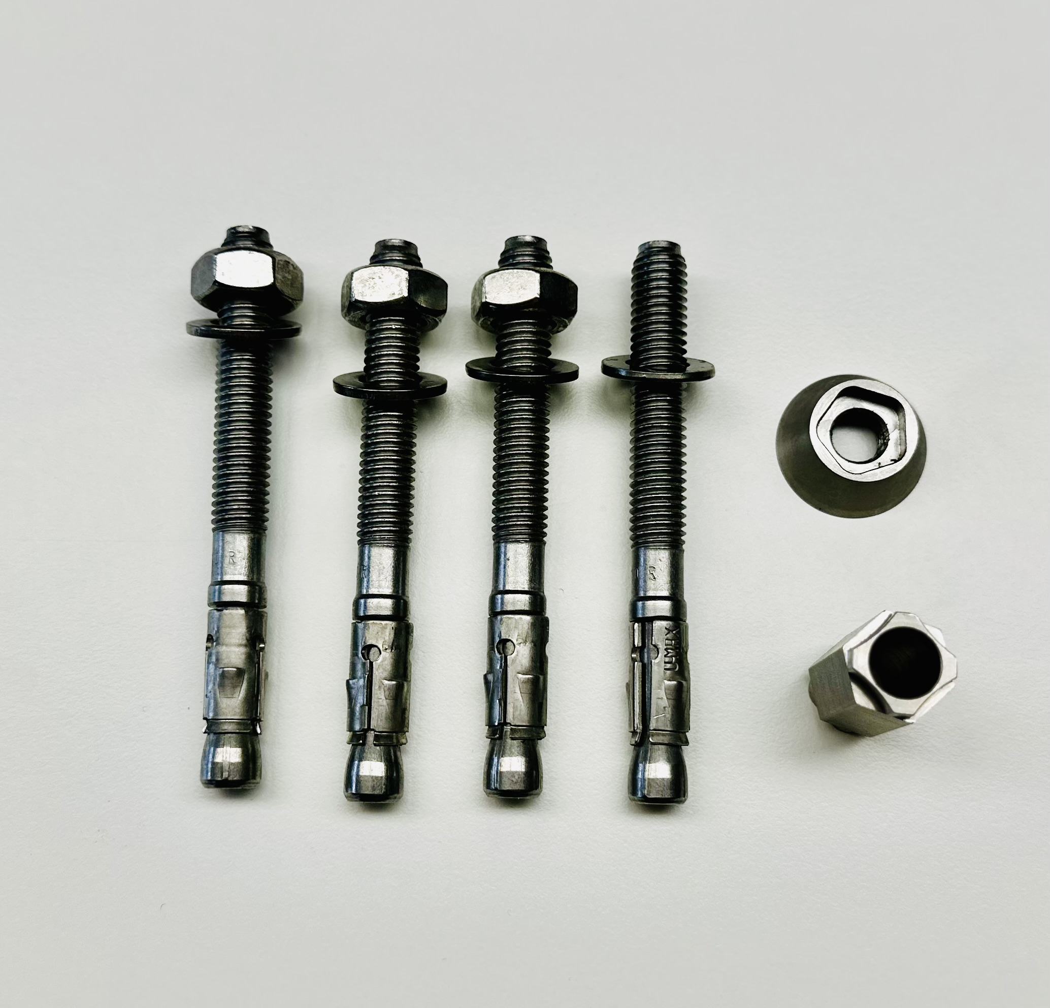 Befestigungsset SAFETY mit Sicherheitsmutter