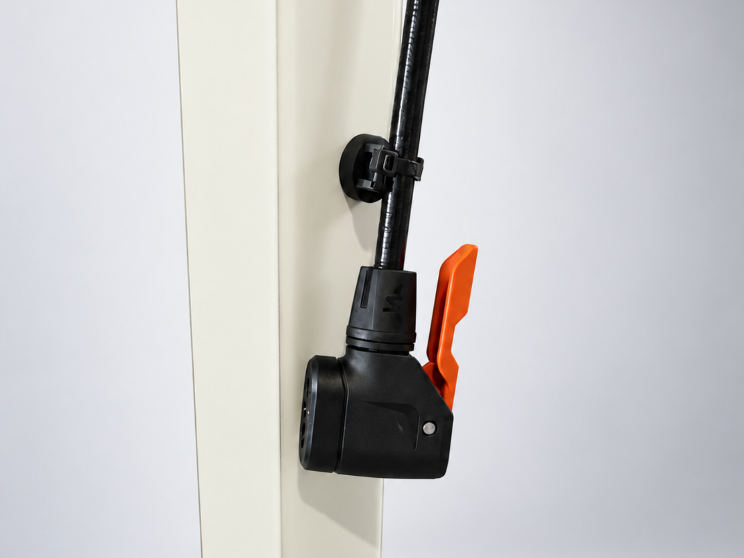 Detailansicht der Magnethalterung