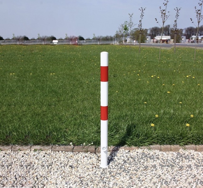 CROSS Absperrpfosten